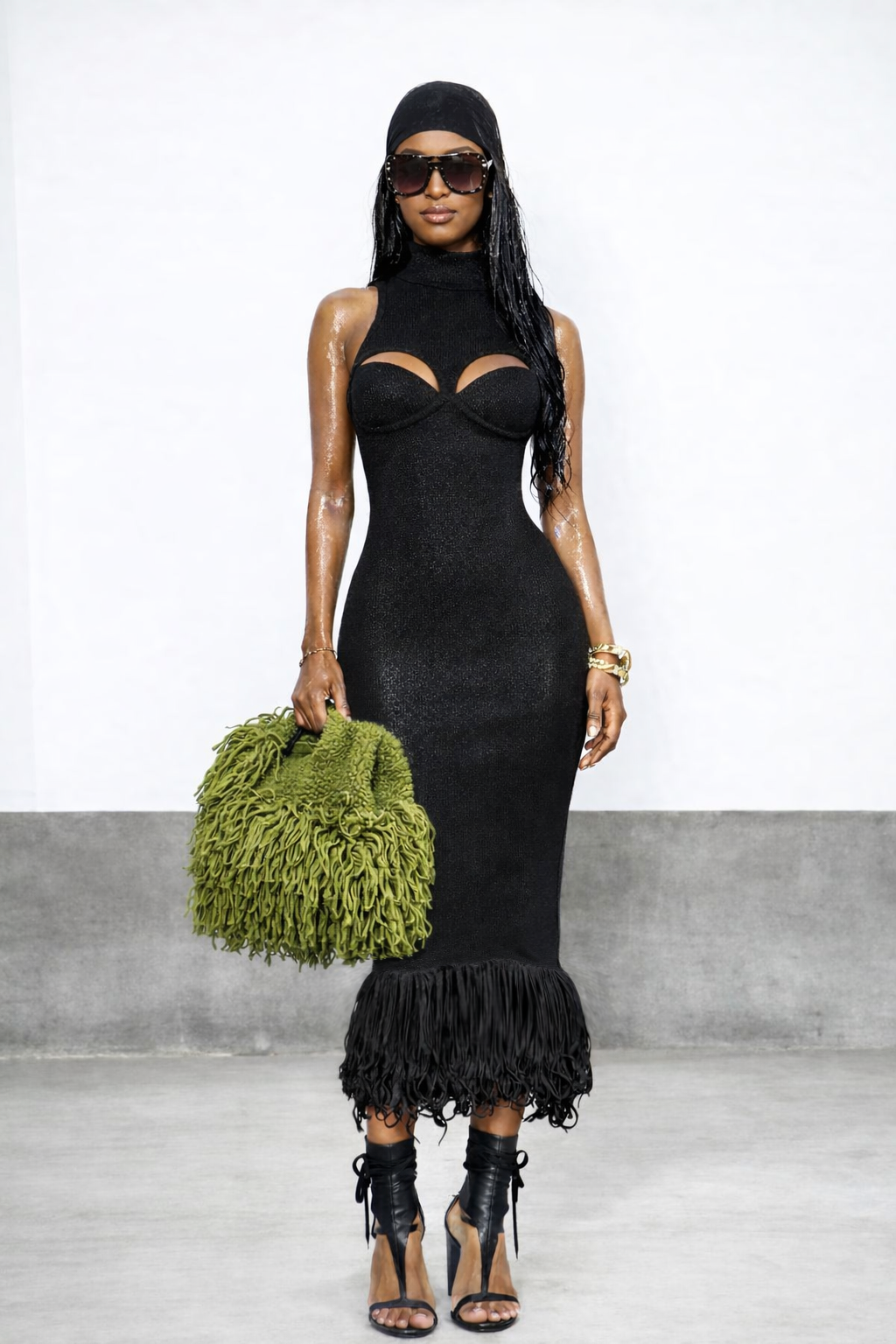 BLACK SCULPTED KNIT DRESS