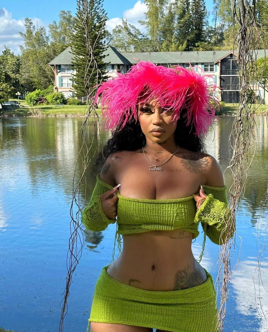 KIM SET WITH SLEEVES
