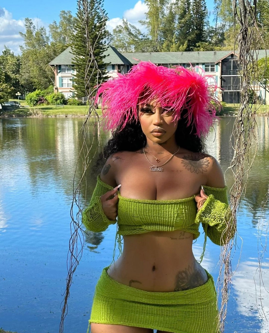 KIM SET WITH SLEEVES