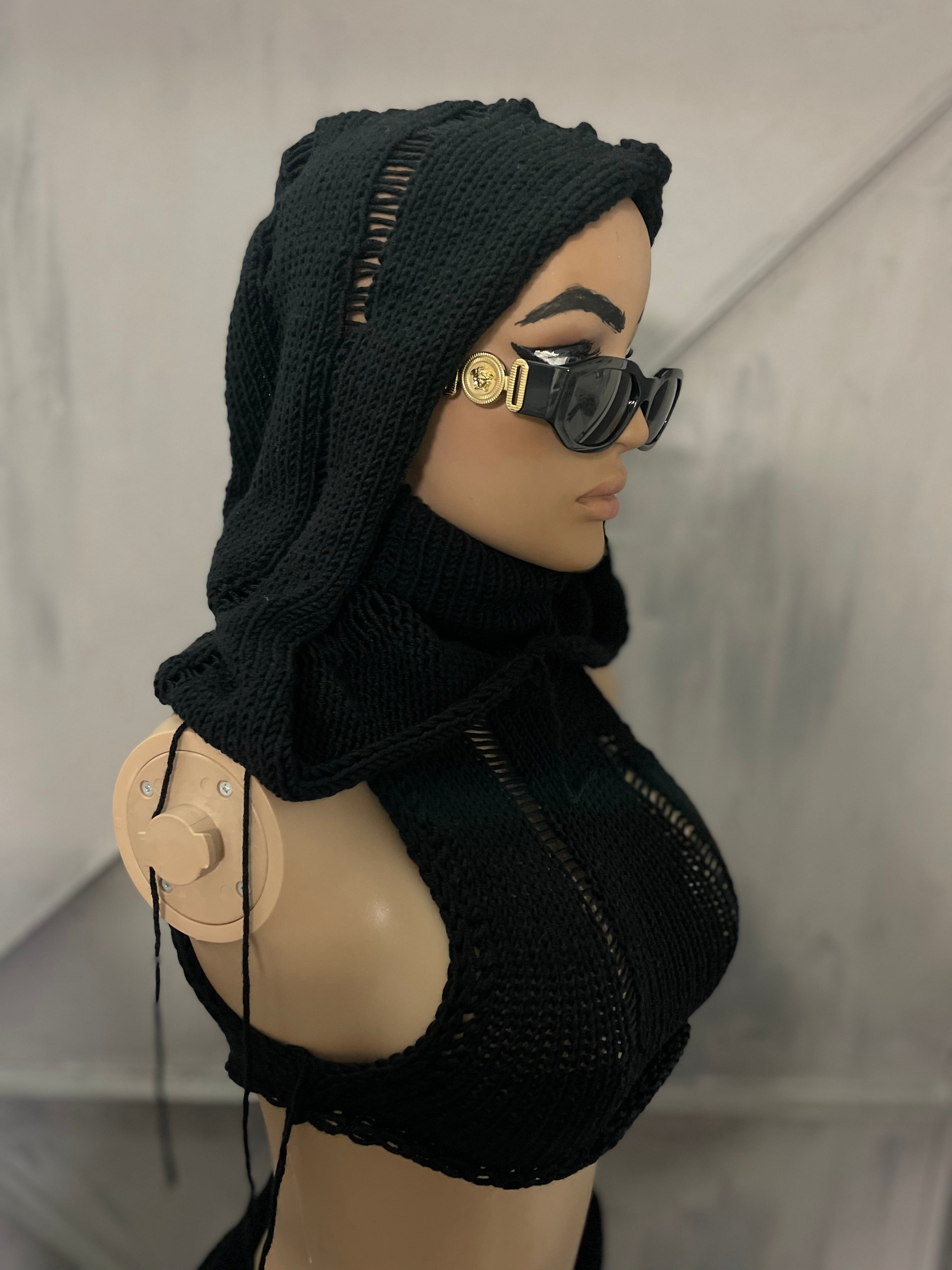BLAIDY SET IN BLACK